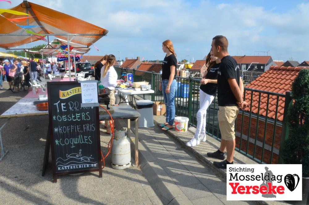 ©SPY MdG SMY2013 braderie proeverij 01